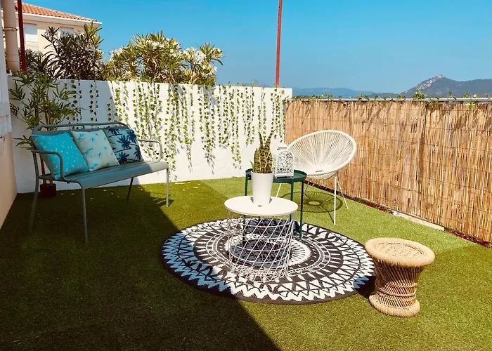 Le Patio De Sasha * Йер