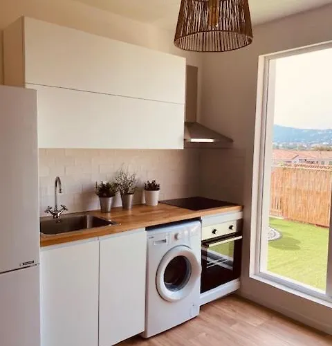 Le Patio De Sasha Апартаменты Йер